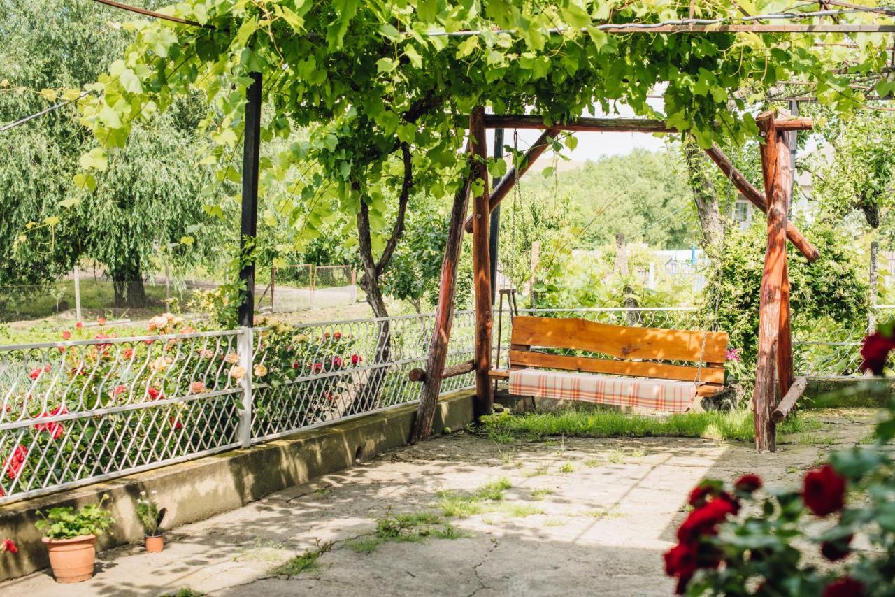 Căsuţa de lângă Lac Saharna Noua Exterior foto